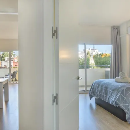 Apartamento Happy Club Playa Flores *