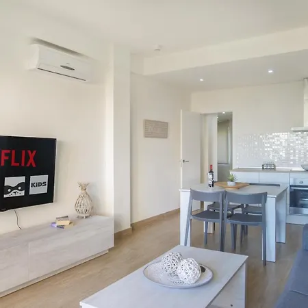 Club Playa Flores 101 טורמולינוס